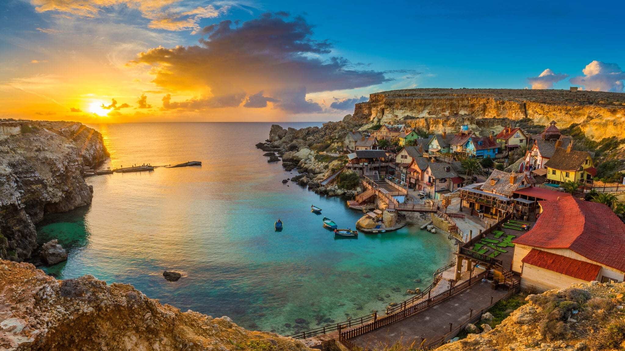 Západ slnka na dovolenke na Malte
